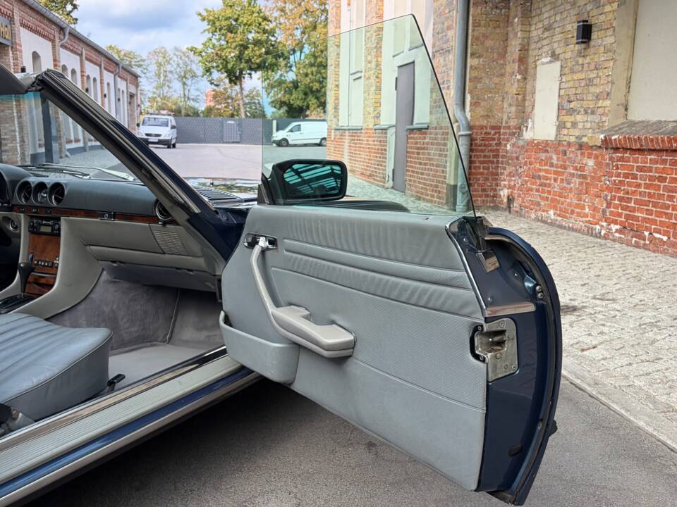 Image 72/88 of Mercedes-Benz 380 SL (1984)