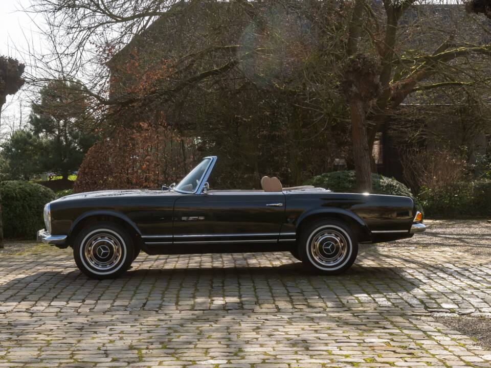 Image 10/30 de Mercedes-Benz 250 SL (1967)