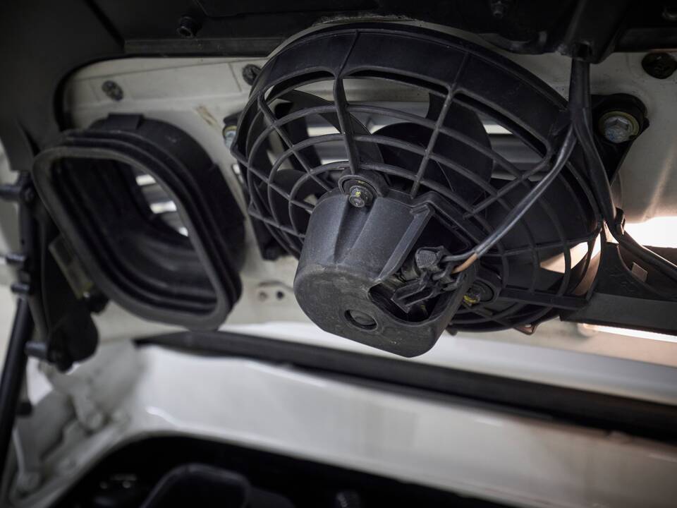 Bild 100/100 von Porsche 911 Carrera 4S (2004)