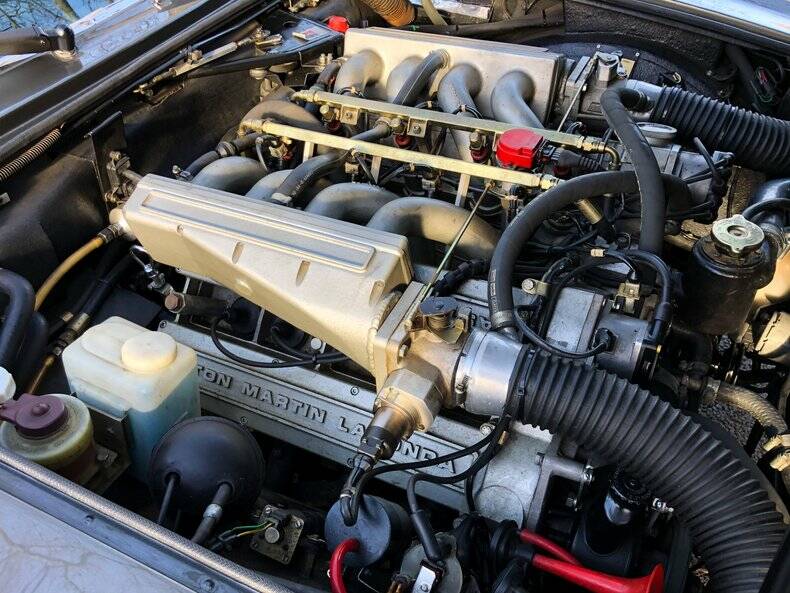 Bild 26/34 von Aston Martin V8 Vantage (1987)