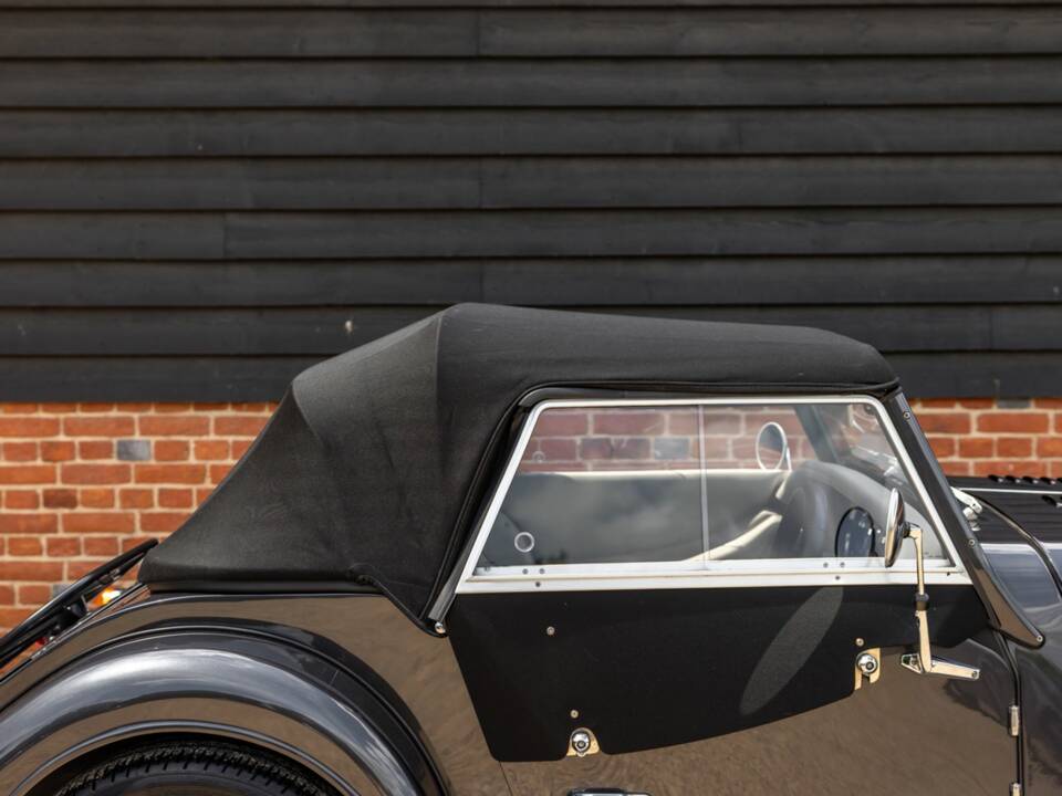 Image 39/50 of Morgan Plus Six (2022)
