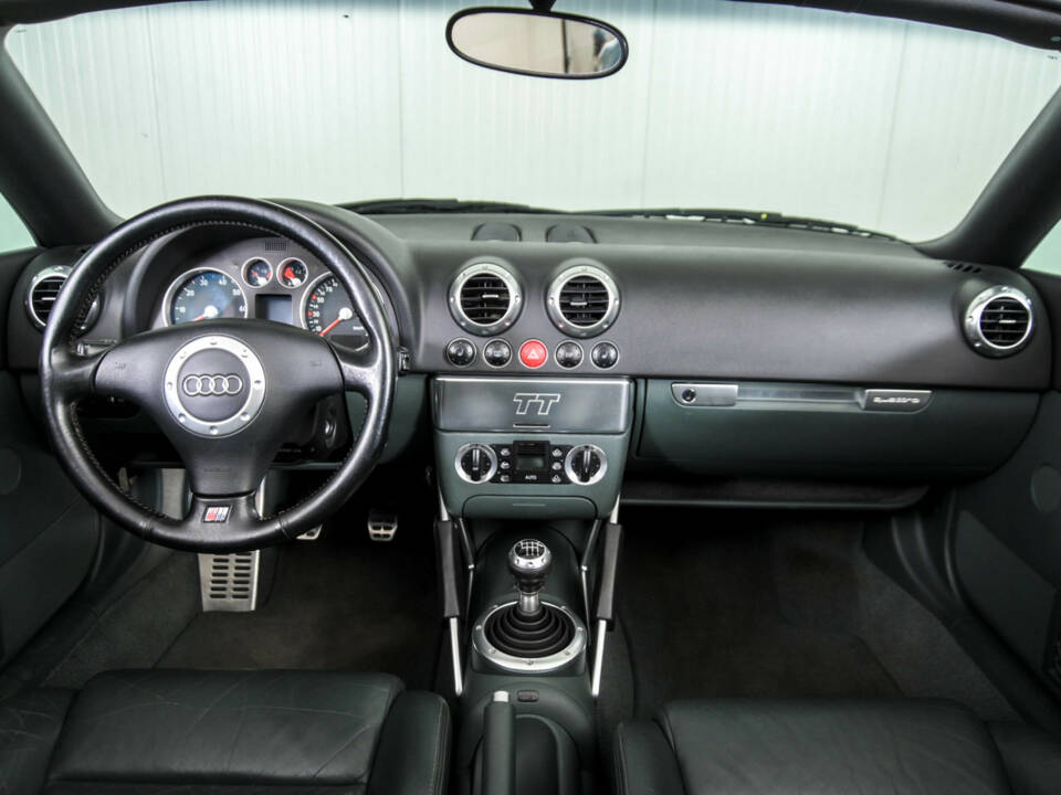 Image 7/50 of Audi TT 1.8 T quattro (2000)