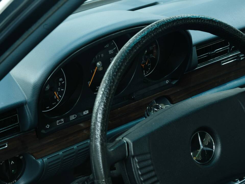 Image 25/50 de Mercedes-Benz 450 SE (1973)