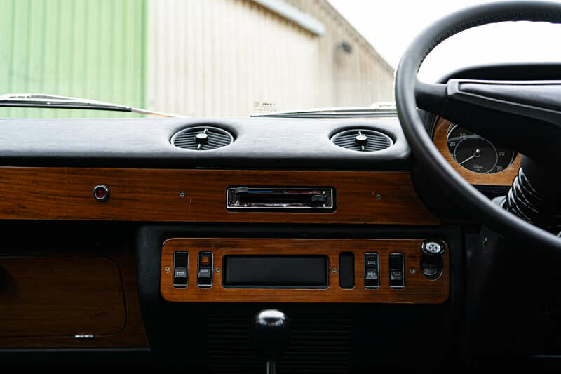 Bild 28/42 von Ford Escort 1300 (1975)