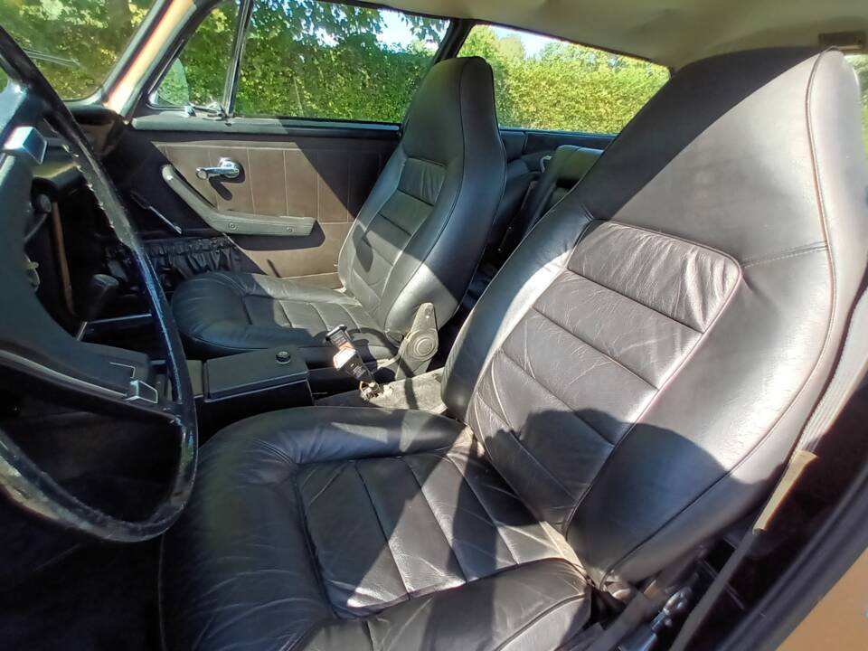 Image 50/73 of Volvo 1800 ES (1972)