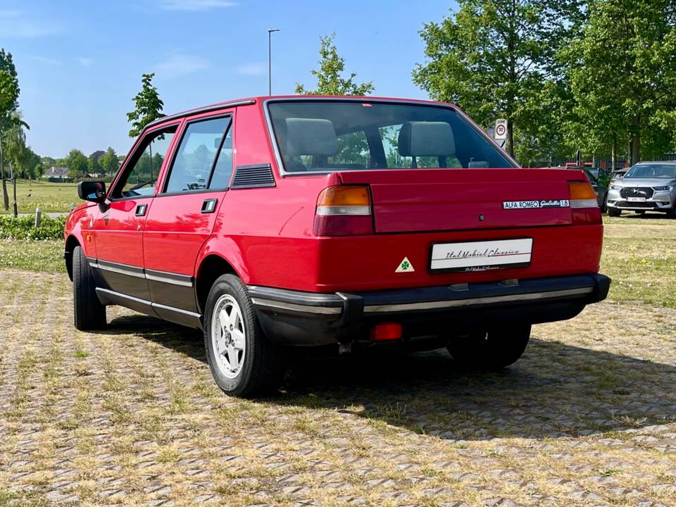 Afbeelding 4/20 van Alfa Romeo Giulietta 1.8 (1982)