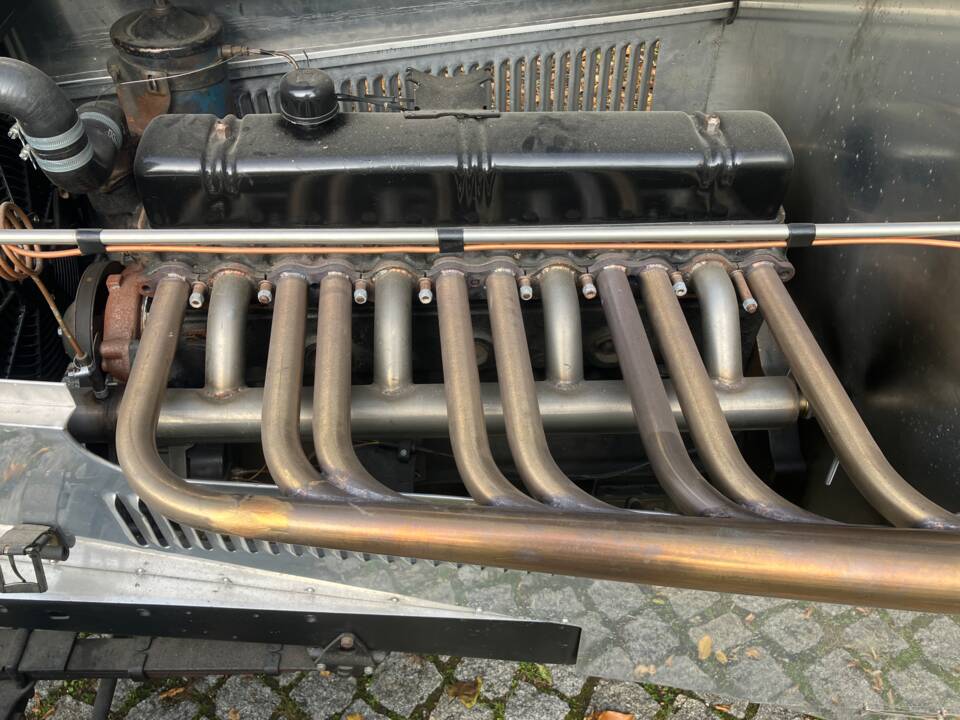 Bild 18/21 von Austin 12 (2000)