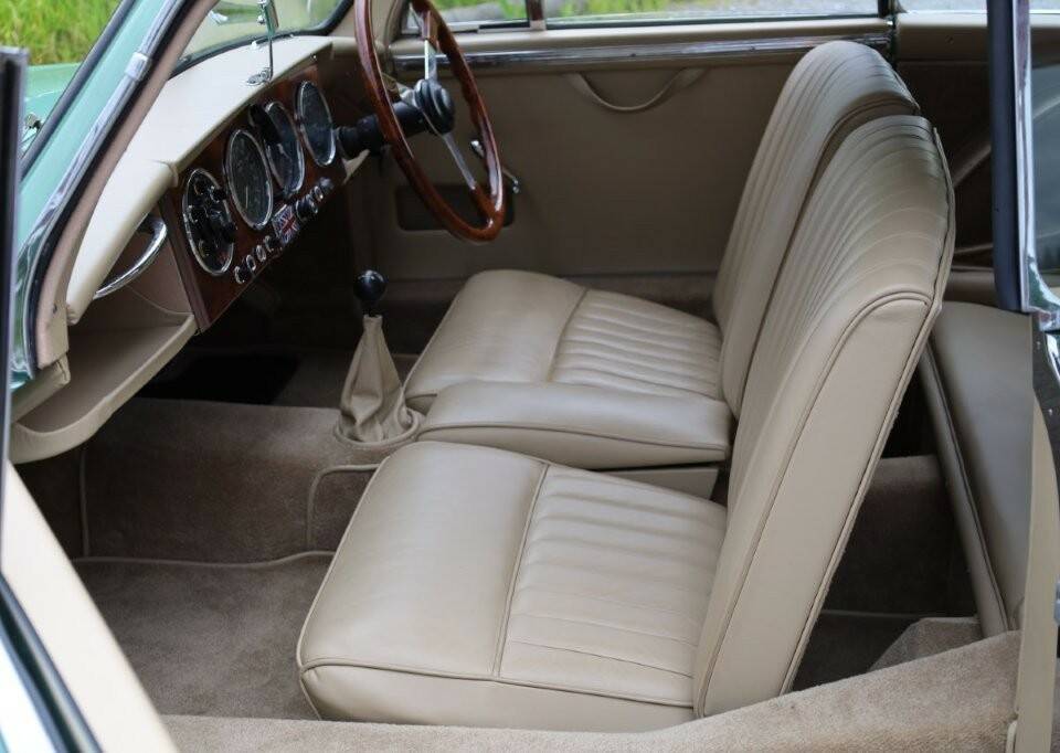 Bild 17/36 von Aston Martin DB 2&#x2F;4 Mk I (1954)
