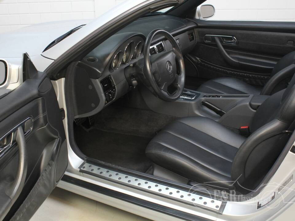 Immagine 5/5 di Mercedes-Benz SLK 230 Kompressor (1999)