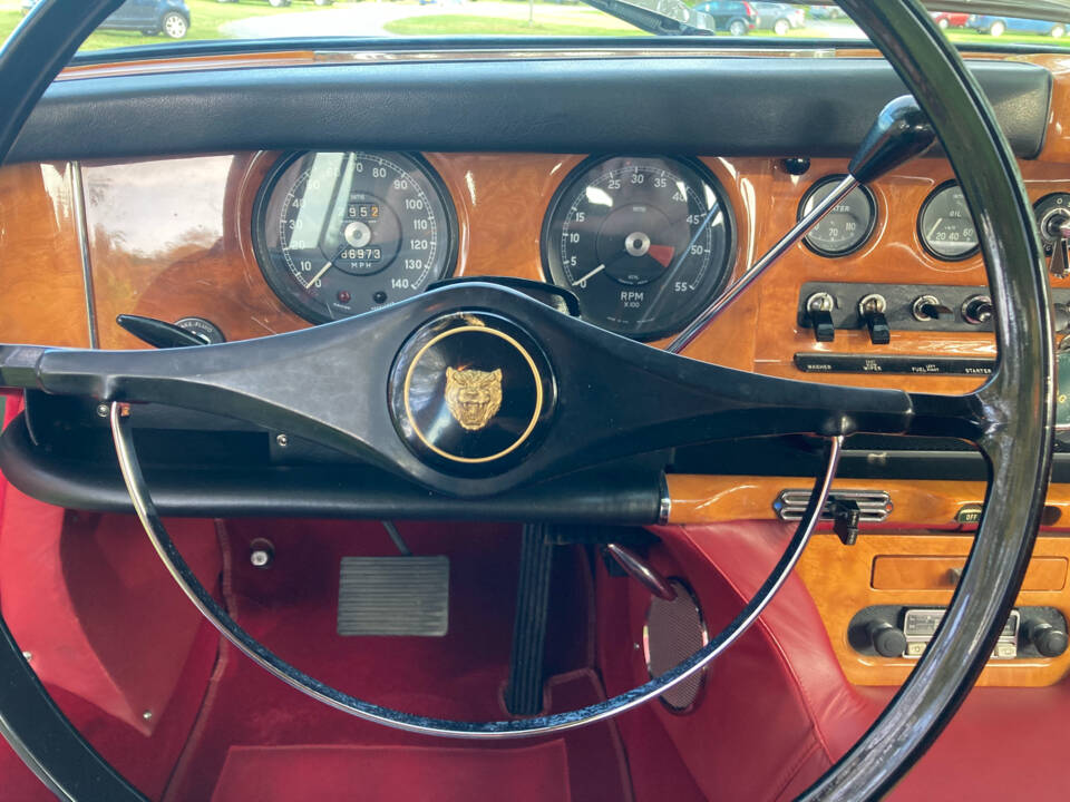 Image 16/52 de Jaguar 420 G (1967)