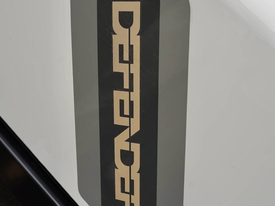 Image 25/96 of Land Rover Defender 90 (1995)