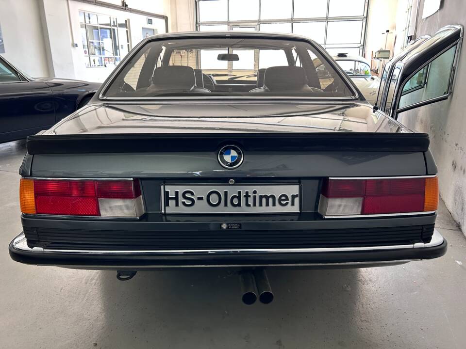 Image 2/23 de BMW 635 CSi (1985)