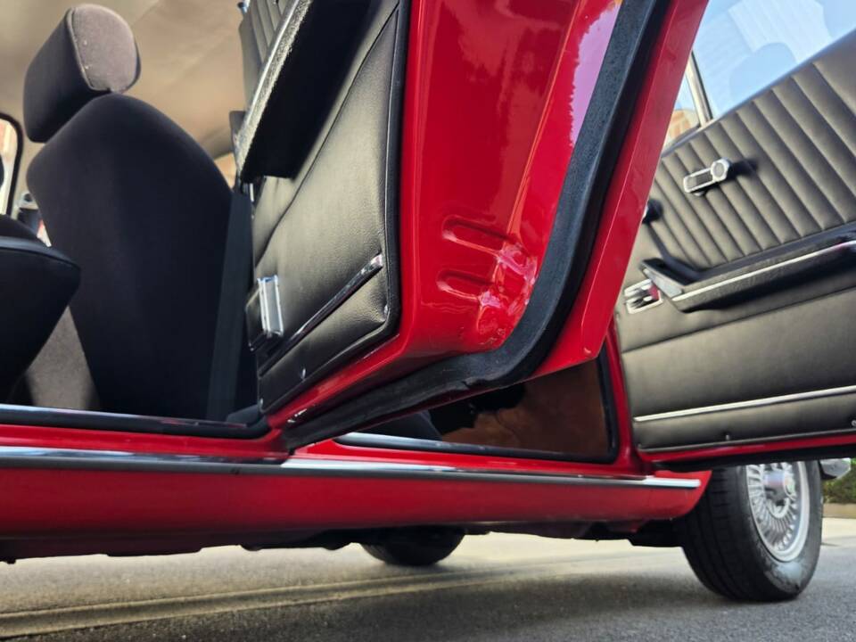 Image 50/50 of Alfa Romeo 2000 Berlina (1973)