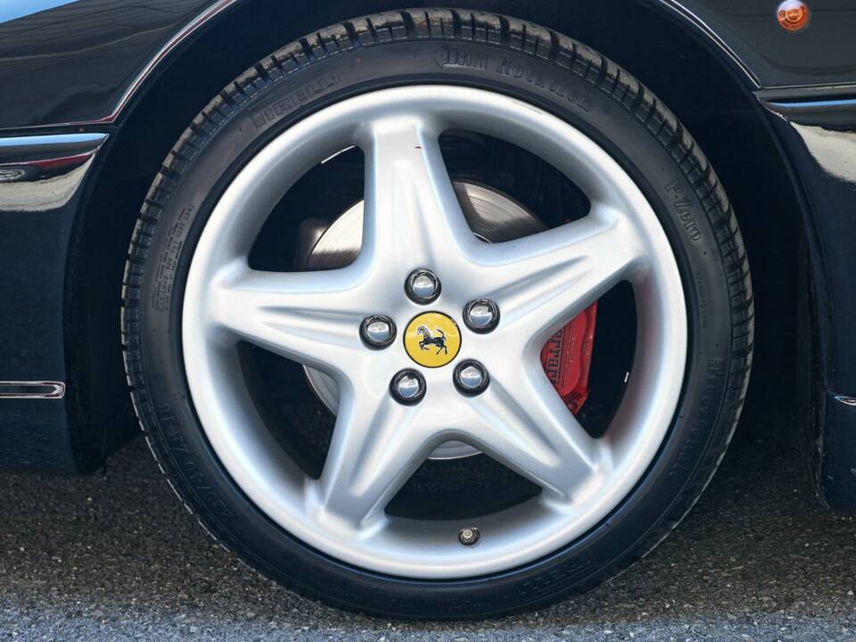 Bild 8/29 von Ferrari F 355 F1 (1998)