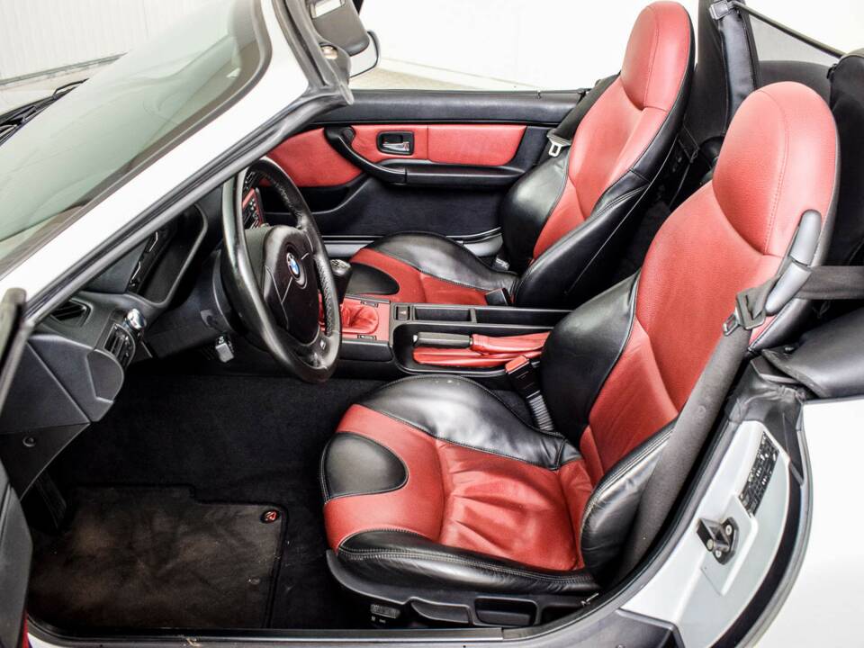 Bild 18/50 von BMW Z3 2.0 (2000)