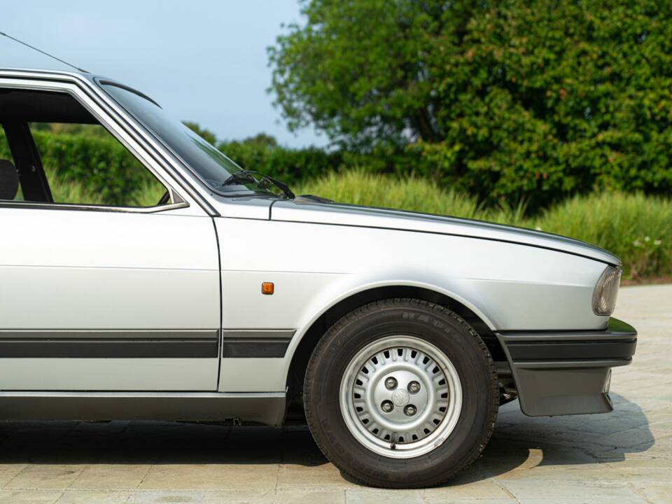Imagen 24/50 de Alfa Romeo Giulietta 1.8 (1985)