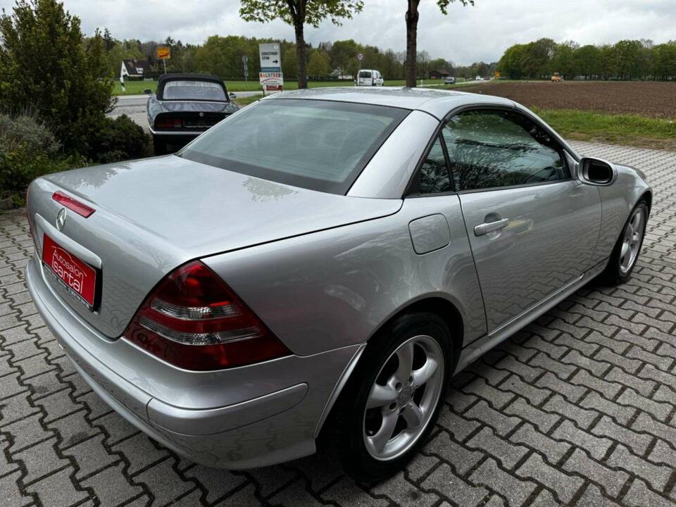 Image 7/18 of Mercedes-Benz SLK 200 Kompressor (2002)