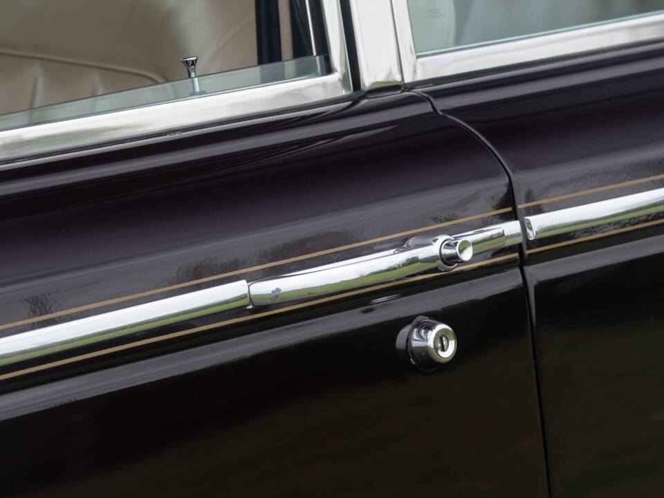 Image 19/50 of Rolls-Royce Silver Shadow I (1972)