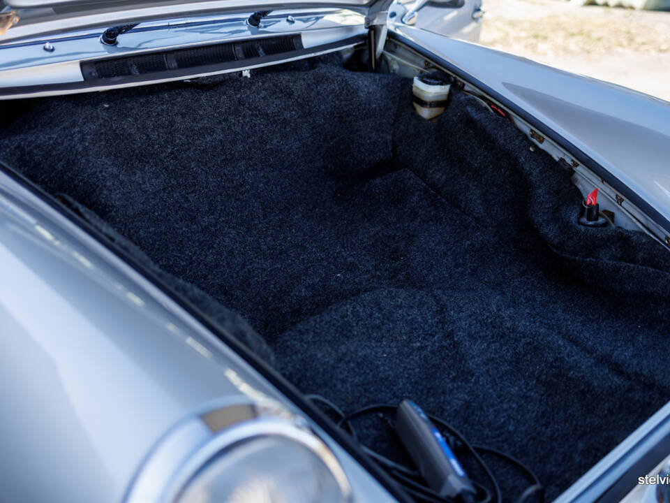 Bild 36/38 von Porsche 911 2.4 T (1973)