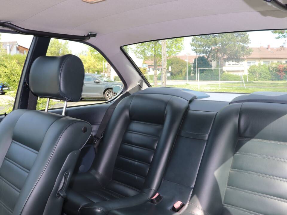 Image 20/28 of BMW 635 CSi (1989)