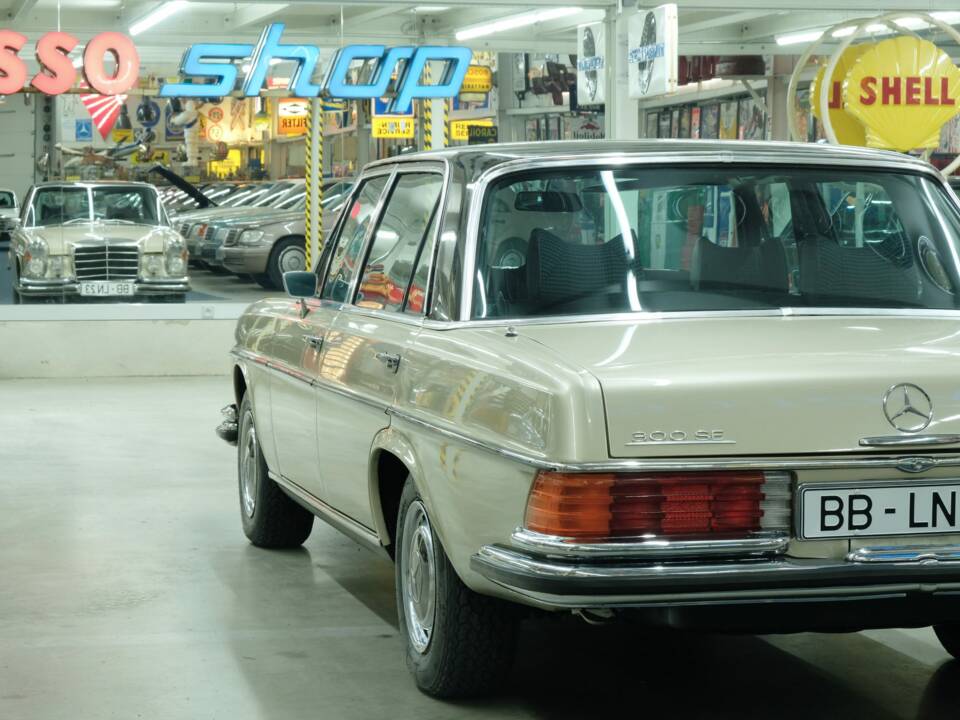 Bild 12/50 von Mercedes-Benz 300 SEL 6.3 (1968)