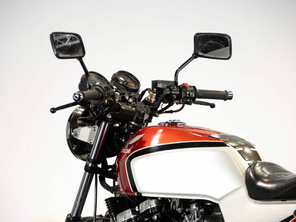Immagine 13/50 di Honda CBX 550 F (1982)