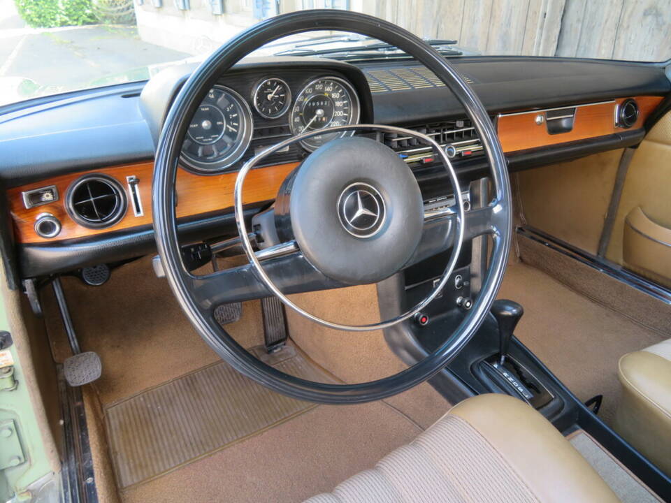 Image 11/19 of Mercedes-Benz 280 CE (1973)