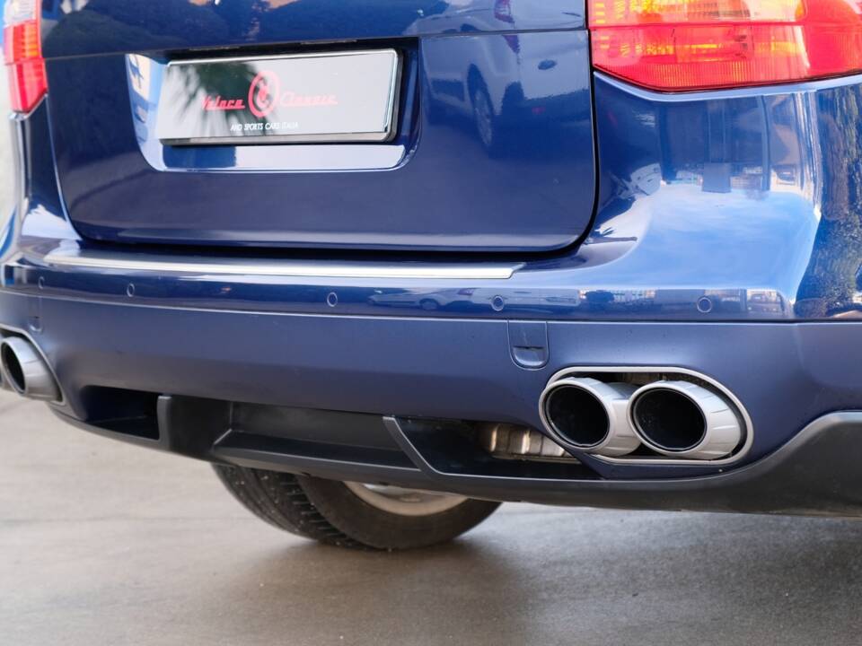 Immagine 18/70 di Porsche Cayenne S (2007)