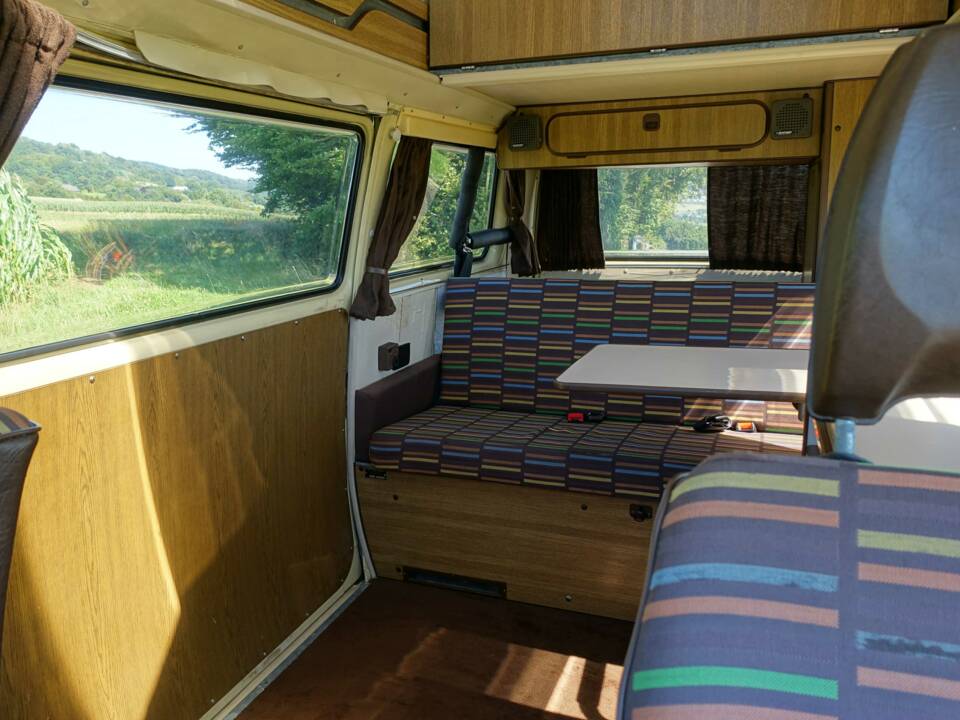 Bild 17/36 von Volkswagen T3 Westfalia Joker 2.0 (1982)
