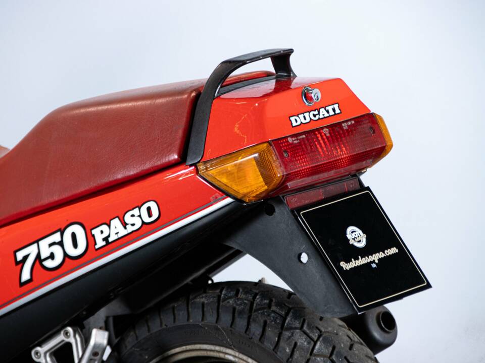 Imagen 15/45 de Ducati 750 Paso (1988)