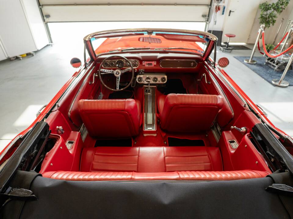 Image 14/35 of Ford Mustang 289 (1965)
