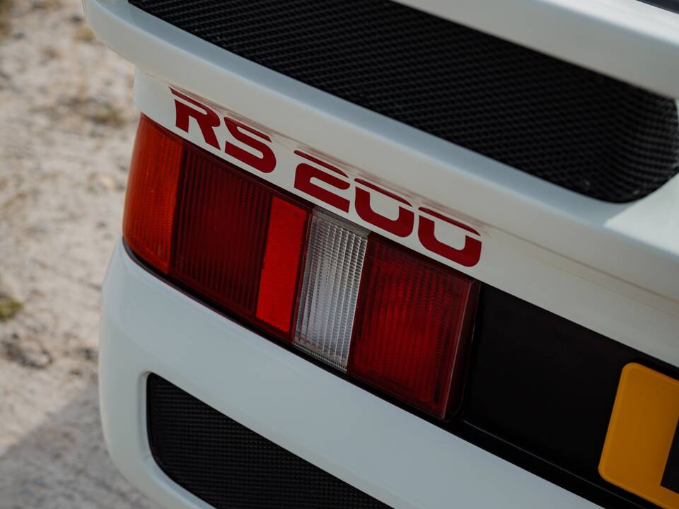 Image 33/50 of Ford Sierra RS Cosworth (1987)