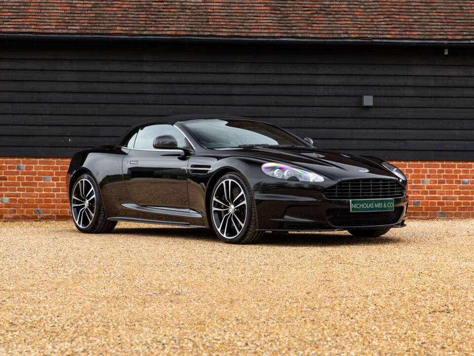 Imagen 61/99 de Aston Martin DBS Volante (2012)