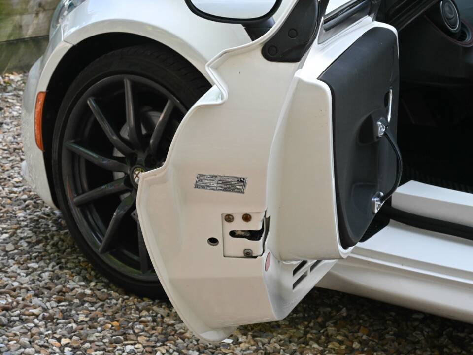 Image 42/50 of Alfa Romeo 4C Spider (2017)