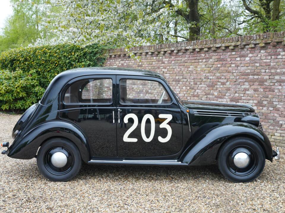 Image 34/50 of FIAT 1100 B (1947)