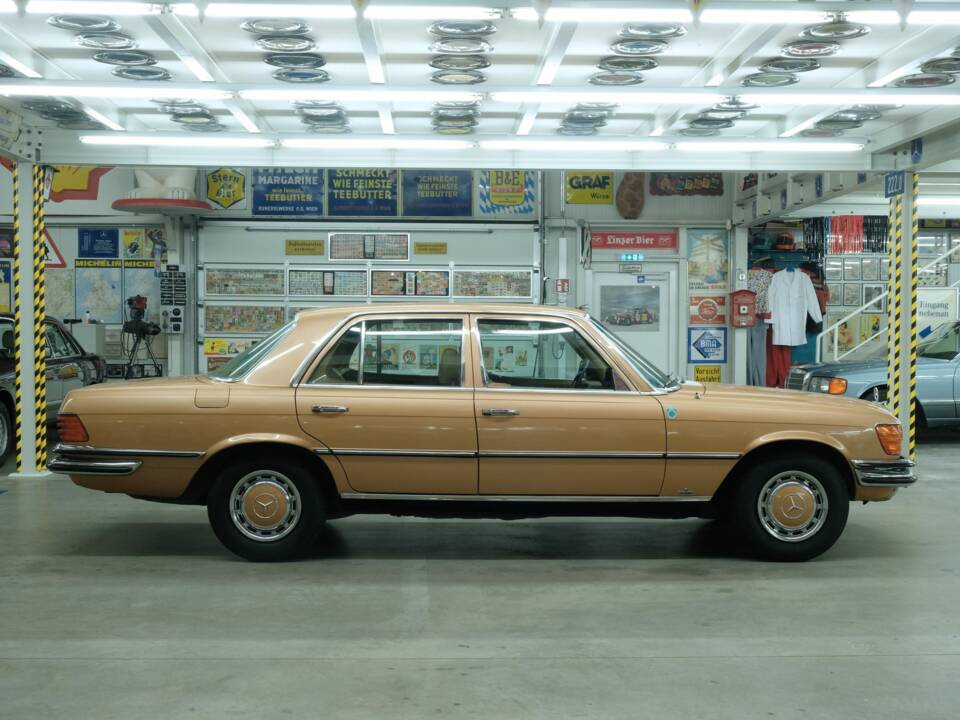 Image 14/50 de Mercedes-Benz 350 SE (1973)