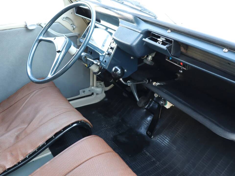 Image 14/52 de Citroën AK 400 (1971)