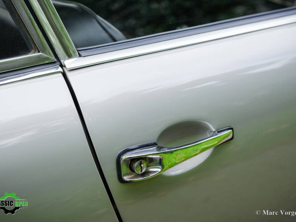 Image 37/57 of Porsche 911 2.0 (1968)