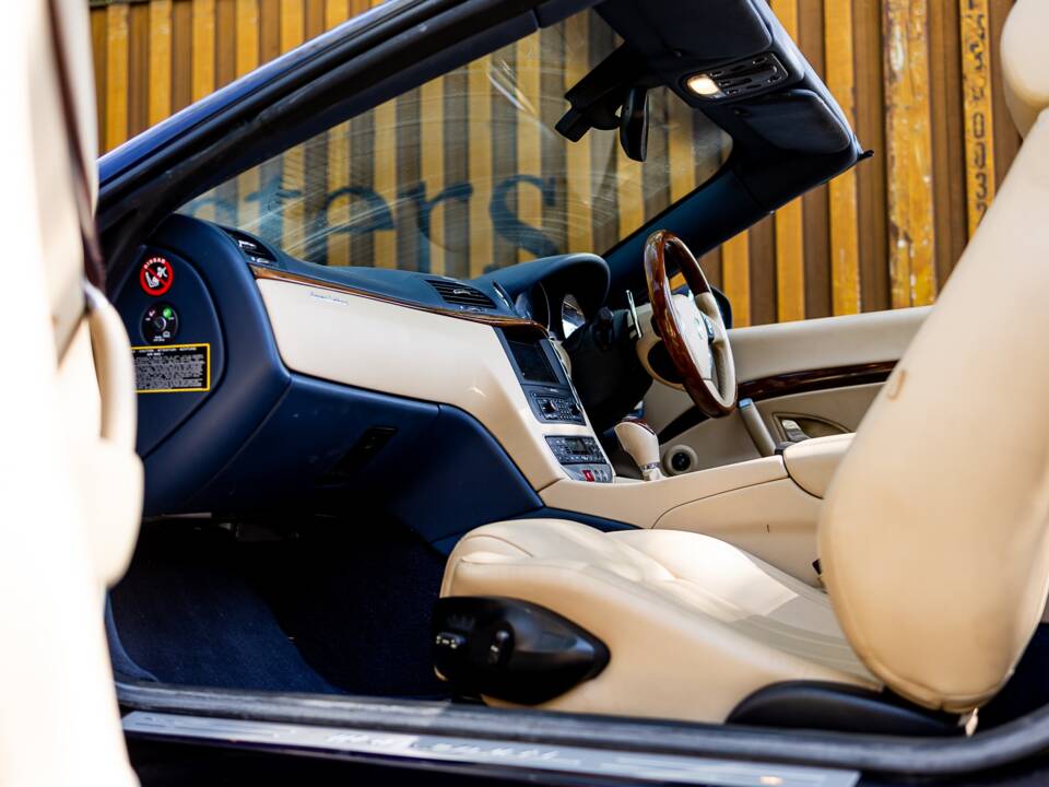 Immagine 16/36 di Maserati GranCabrio 4.7 (2010)