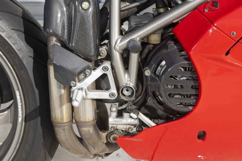 Image 23/41 of Ducati DUMMY (2000)