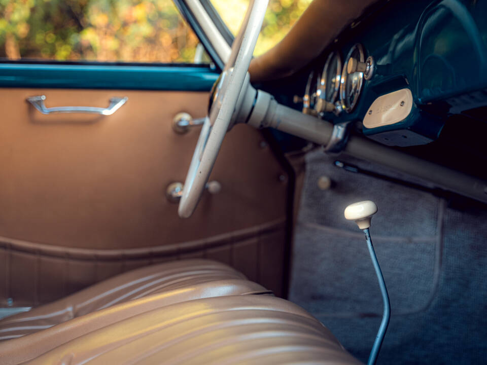 Image 22/80 of Porsche 356 A 1600 (1958)