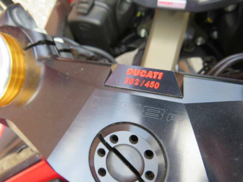 Bild 15/46 von Ducati 1098 R (2008)