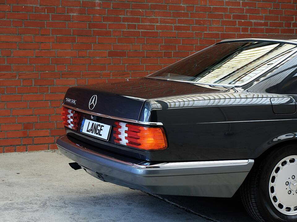 Image 8/79 of Mercedes-Benz 560 SEC (1991)