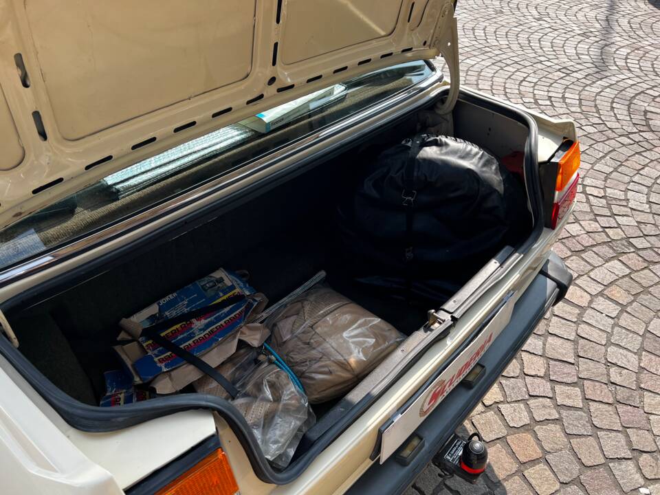 Afbeelding 18/19 van Alfa Romeo Giulietta 1.6 (1978)