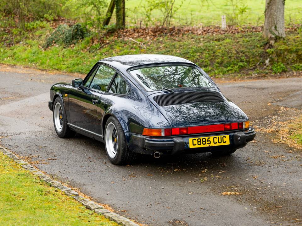 Image 45/50 of Porsche 911 Carrera 3.2 (1985)