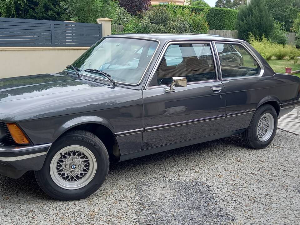 Afbeelding 17/21 van BMW 320&#x2F;6 (1981)
