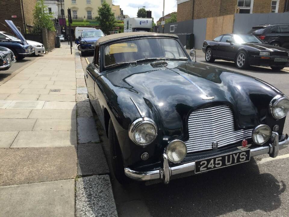 Afbeelding 33/50 van Aston Martin DB 2&#x2F;4 Mk I DHC (1954)