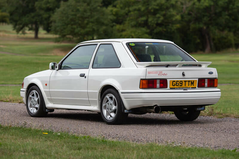 Image 4/10 of Ford Escort turbo RS (1989)