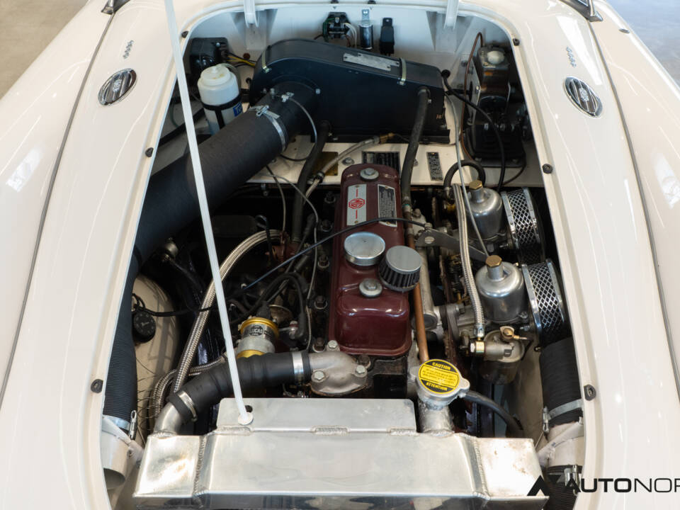 Image 22/65 of MG MGA 1600 (1960)