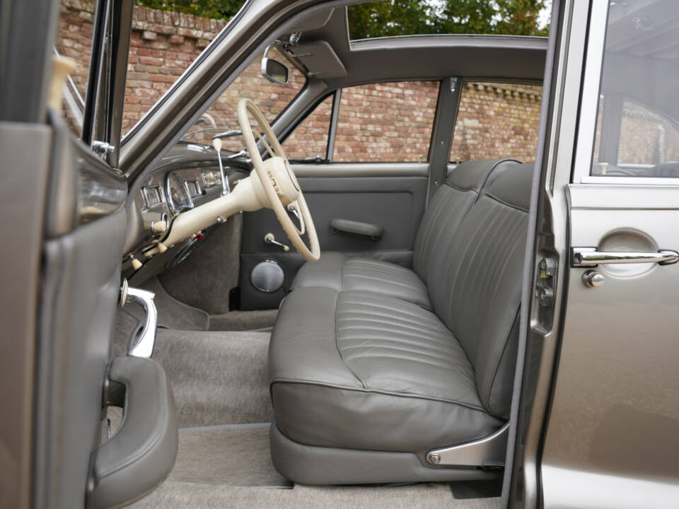 Immagine 3/50 di BMW 501 V8 (1965)